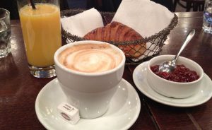Frühstück in Paris1