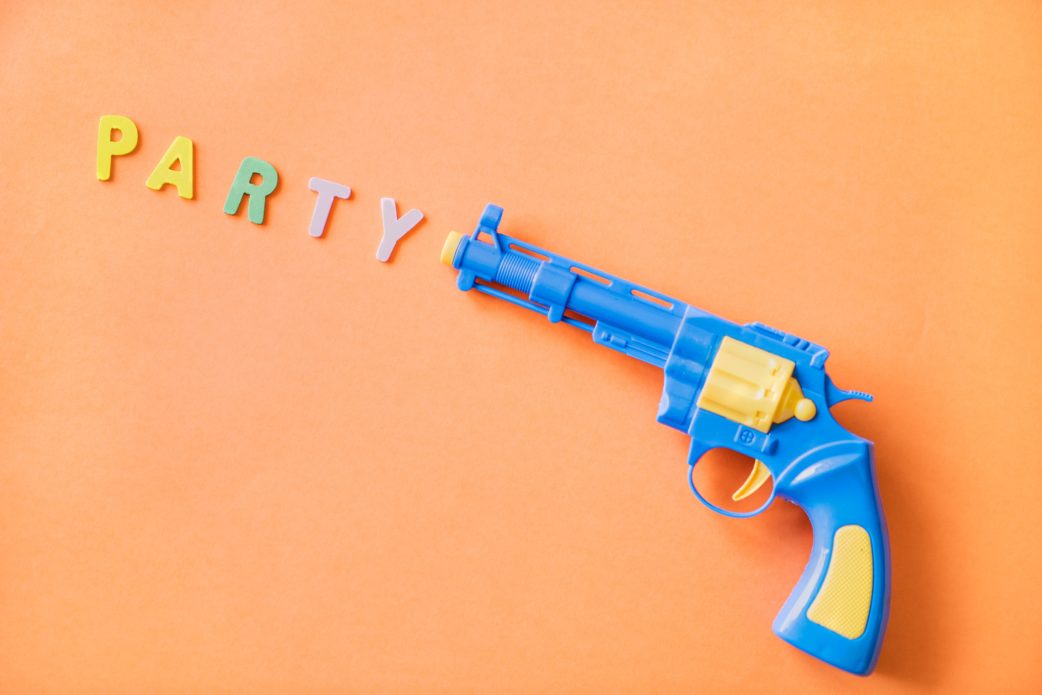 Letter, Buchstaben, Party, Kinderpistole, apricot, Kindergeburtstag, 50 tolle Tipps // München mit Kind