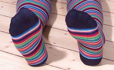 Kinder Strickstrumpfhose©Wikimedia Commons