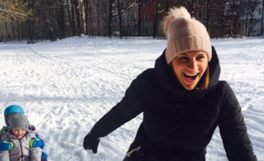 Natalie Bendit vom Zuckertag im Schnee in München // HIMBEER