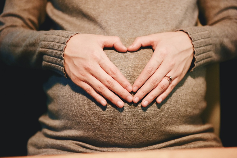 Schwangerenbauch Babyspecial | München mit Kind
