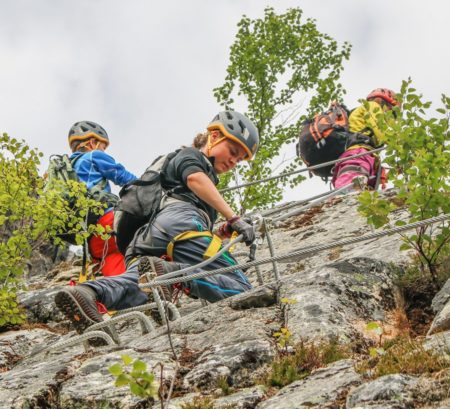 Kletternde Kids Norwegen | Fjordkind Reisen