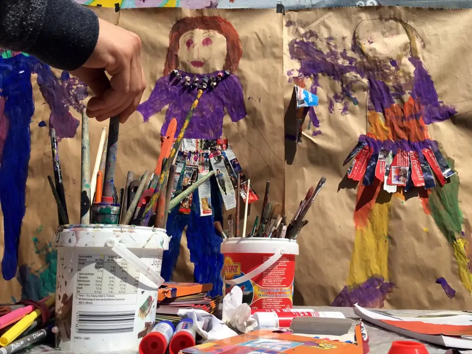 gemalten Kunstwerke beim kreativen Mitmachfestival | München mit Kind 