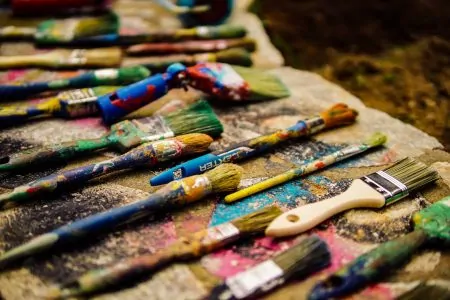 Pinsel Kreativkurse Farben // HIMBEER