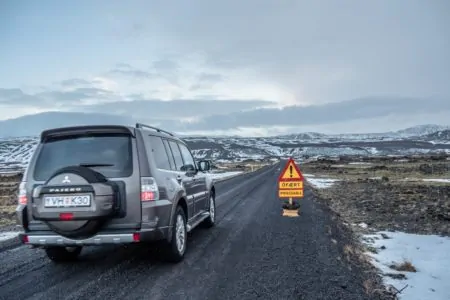 Auto auf Island // HIMBEER