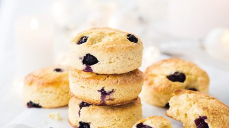 Blueberry Lemon Scones // HIMBEER