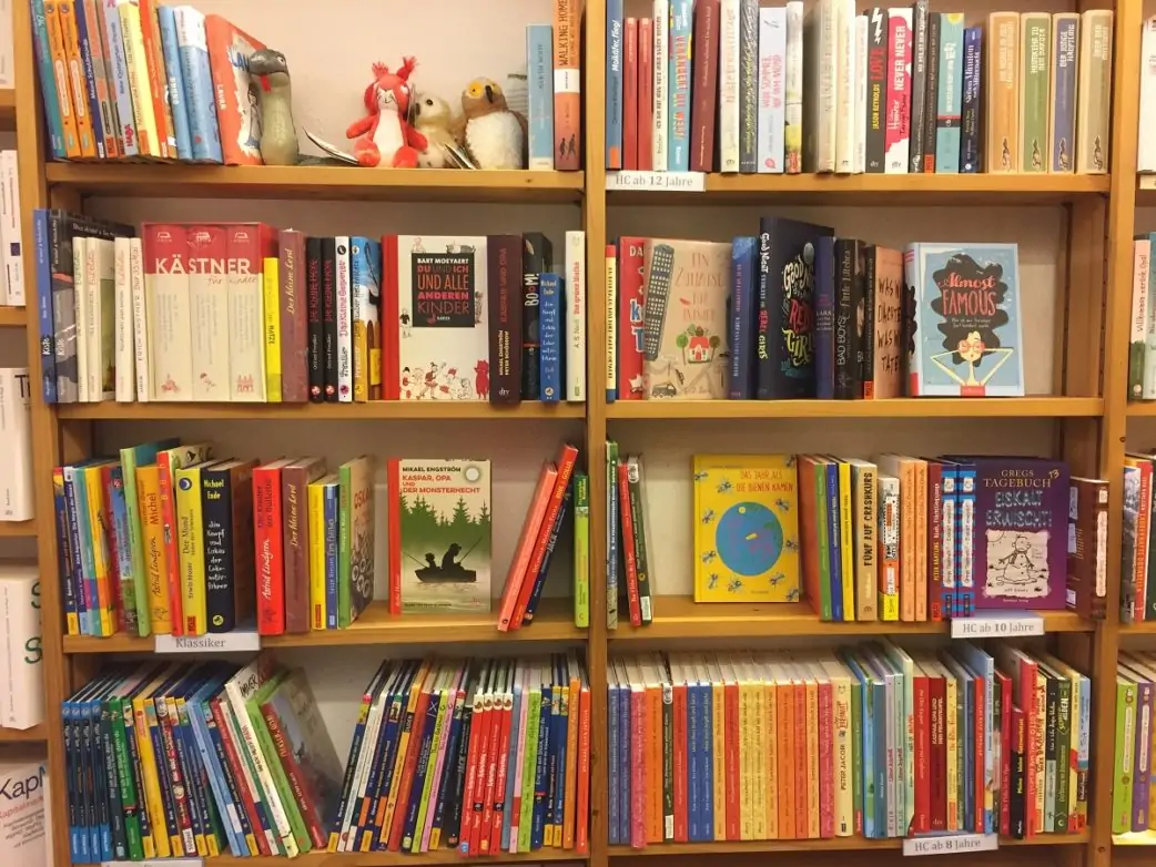 Horne, Buchhandlung, liebste Buchläden, Kinderzimmer, Bücherrecke, Regal // München mit Kind