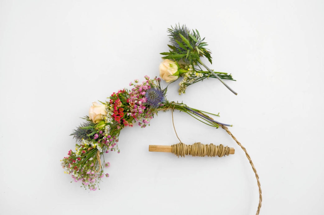 Einen sommerlichen Haarkranz basteln // HIMBEER