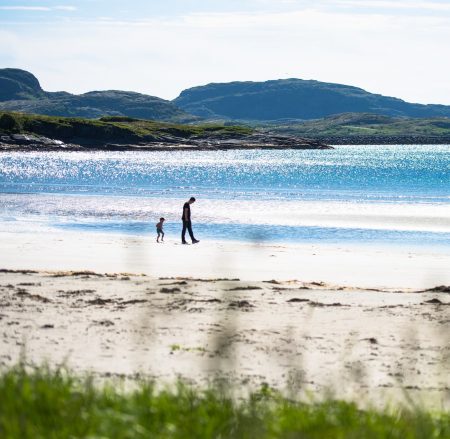 Familien-Reisetipp von Good Travel: Norwegen mit Kindern: Adventure Camp Stokkøya Sjøsenter // HIMBEER