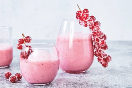 Lassi mit frischen Johannisbeeren // HIMBEER