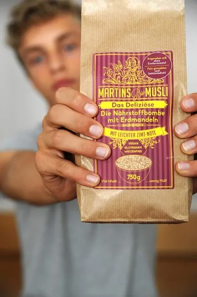 Martins Muesli Packung Made in Munich lokale Produkte // HIMBEER