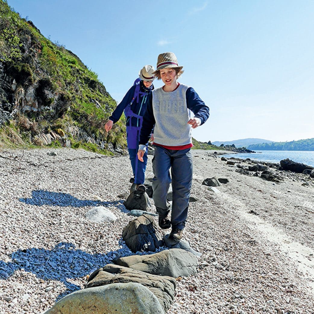 Reisetipp für Familien: Wandern mit Kindern in Schottland // HIMBEER