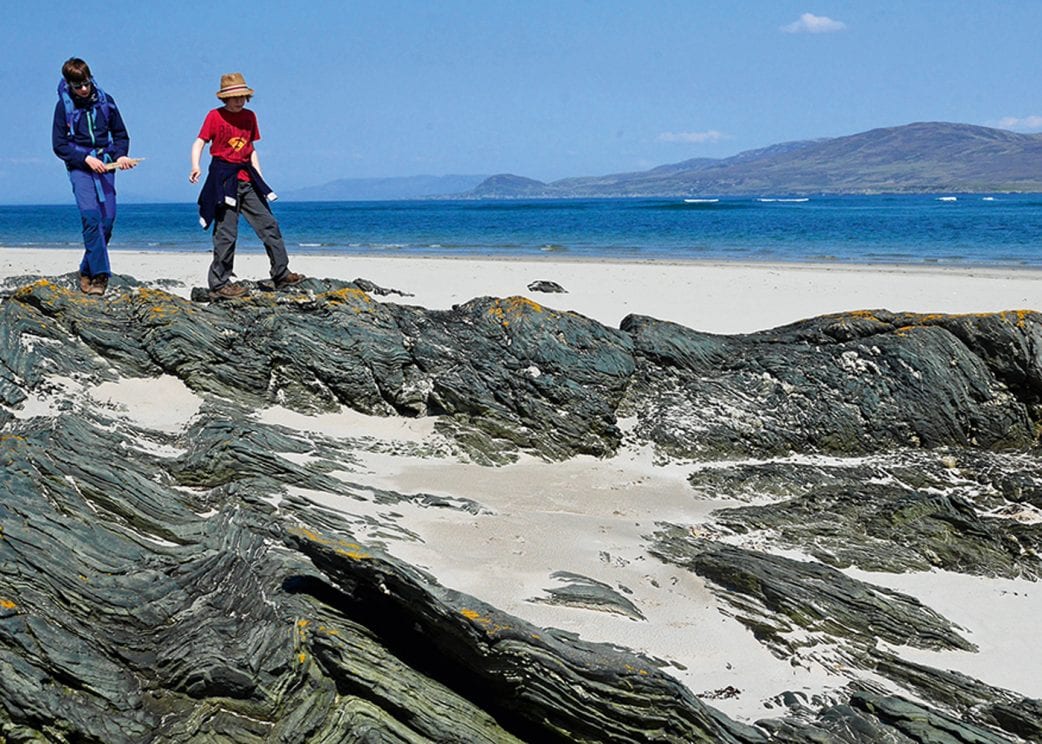 Reisetipp für Familien: Atemberaubende Naturlandschaften in Schottland // HIMBEER
