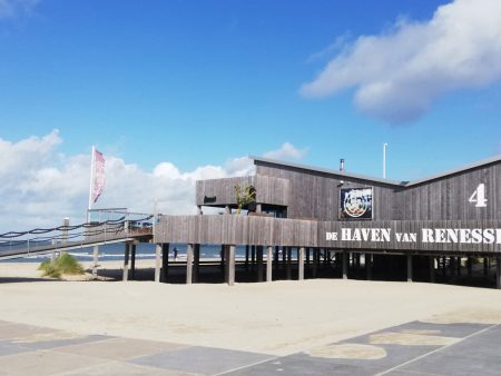 Familienurlaub in Zeeland, Niederlande: Am Strand mit Kindern // HIMBEER