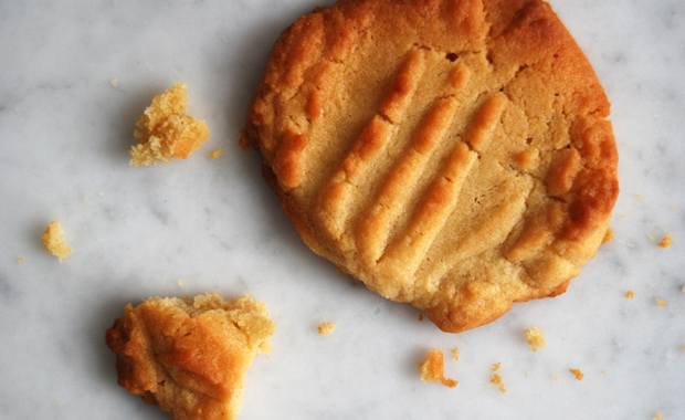 Köstliche Kekse: Peanut Butter Cookies – Backen mit Kindern // HIMBEER