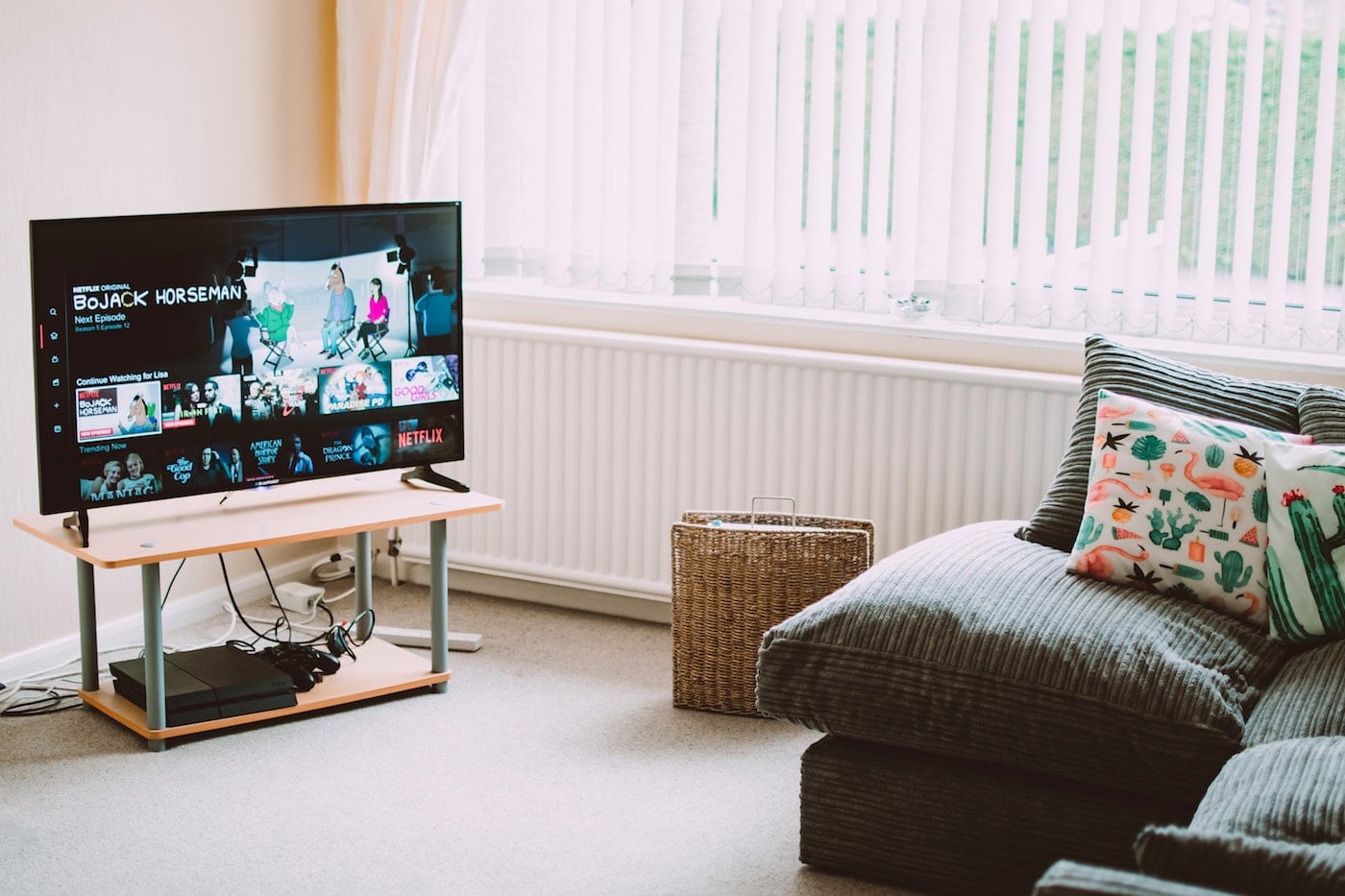 Streamingangebote Netflix Fernseher Wohnzimmer Streaming