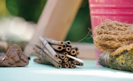 Gartenprojekt für Kinder: Insektenhotel bauen // HIMBEER