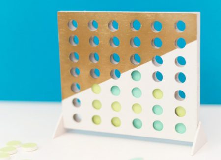 Spiele basteln für Kinder – DIY-Anleitung Vier gewinnt // HIMBEER