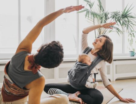 Yoga pränatal und postnatal – Victoria Dias Santos von aliveyoga im Interview // HIMBEER