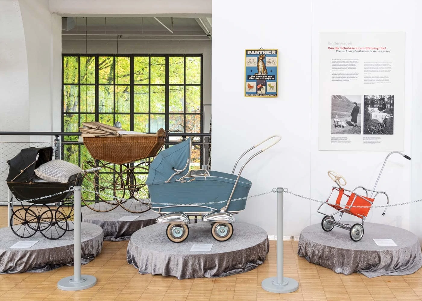 Spielmobile aus 150 Jahren – Ausstellung in München // HIMBEER