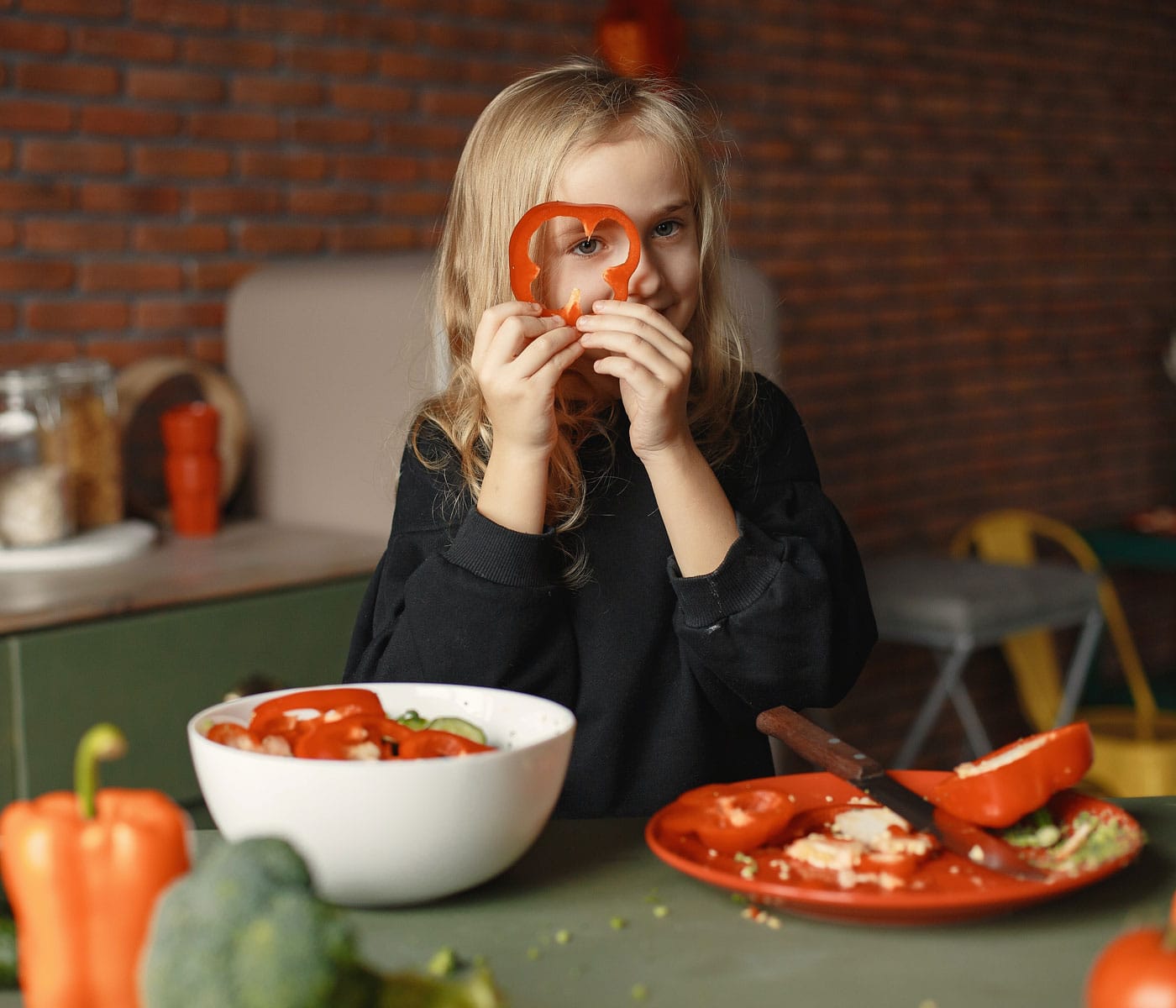 Vegetarische Kost für Kinder und Teenager: Rohkost // HIMBEER