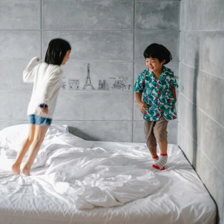 Zu Hause austoben und beschäftigen mit Kindern // HIMBEER