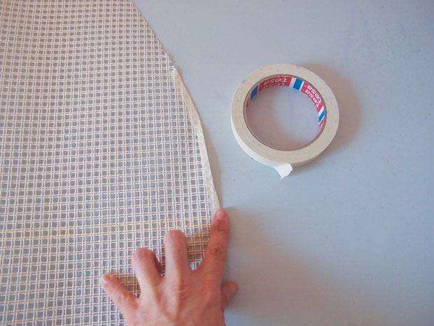 DIY-Teppich Material: Teppichform zuschneiden // HIMBEER