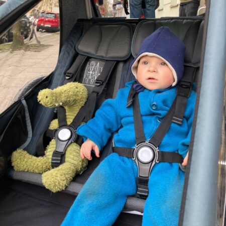 Fahrradanhänger für Kinder im Familientest: Kid Vaaya 2 von Croozer // HIMBEER