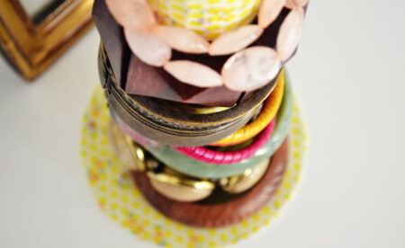 DIY – Basteln mit Kindern: Armreif-Ständer // HIMBEER