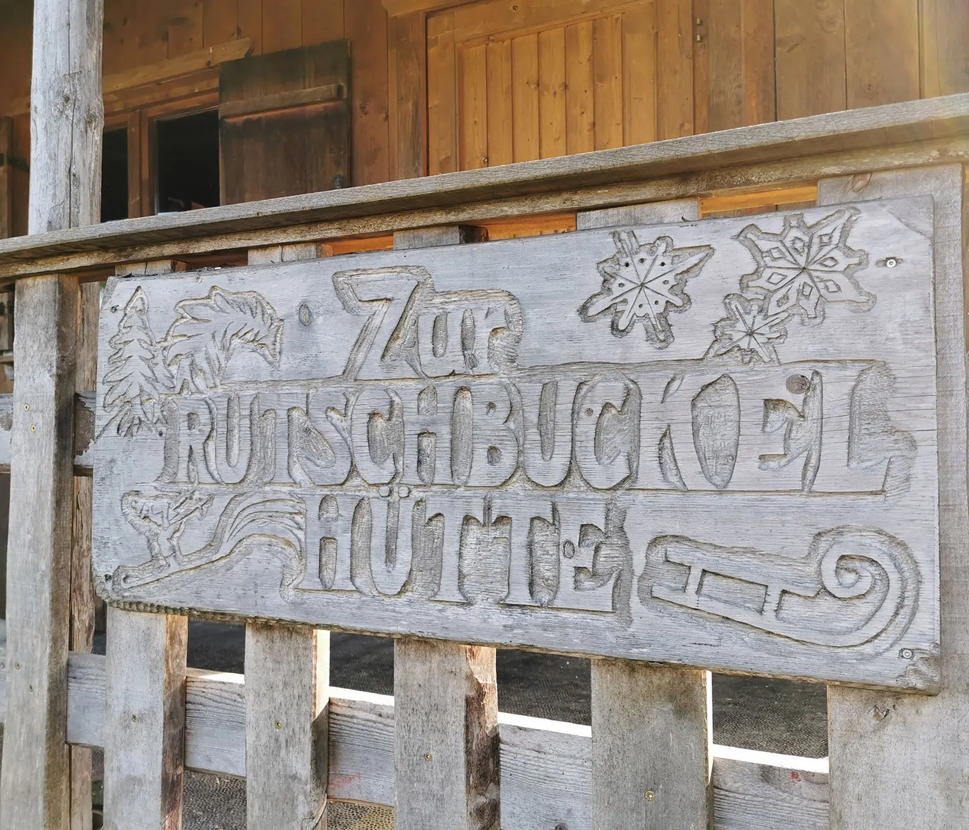 Sieben-Quellen-Sagenspaziergang: Rutschbuckelhütte // HIMBEER