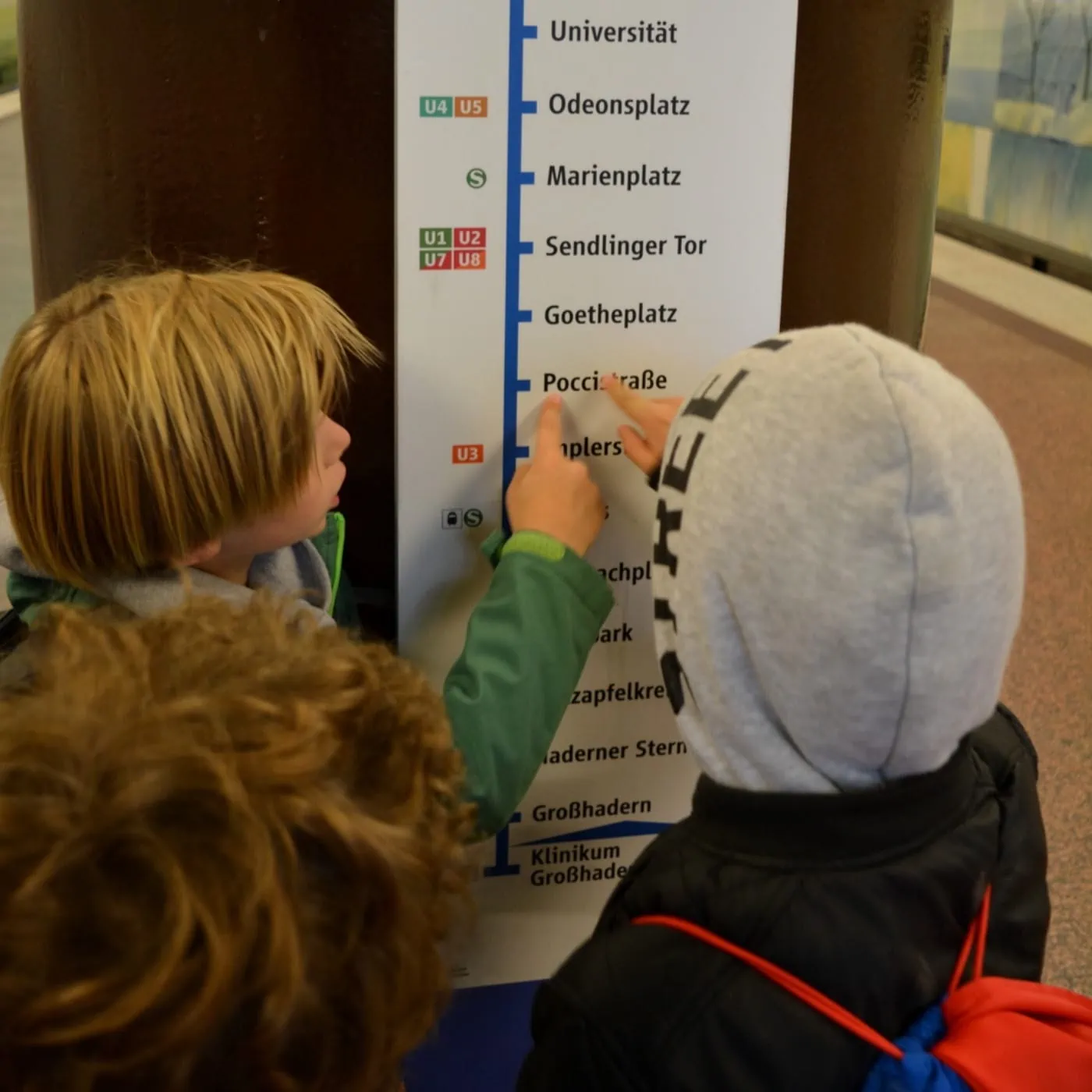 Münchner Kindertag 2021: freie Fahrt in den öffentlichen Verkehrsmitteln in München // HIMBER