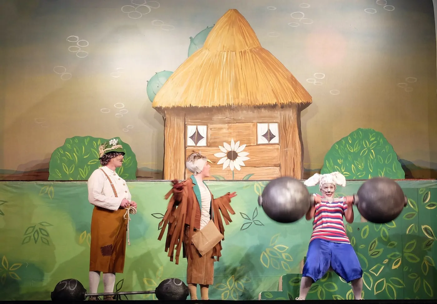 Der Hase und der Igel beim Münchner Theater für Kinder und die ganze Familie // HIMBEER