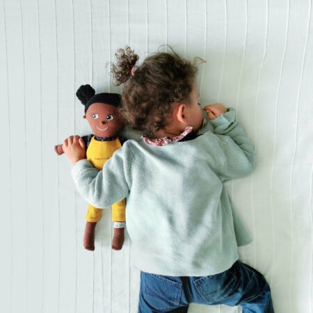 Diversität im Kinderzimmer: LITTLE ASHÉ organic friends Puppen // HIMBEER