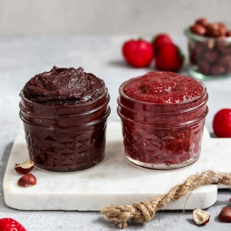 Schoko-Dattel-Creme und Erdbeer-Chia-Marmelade // HIMBEER