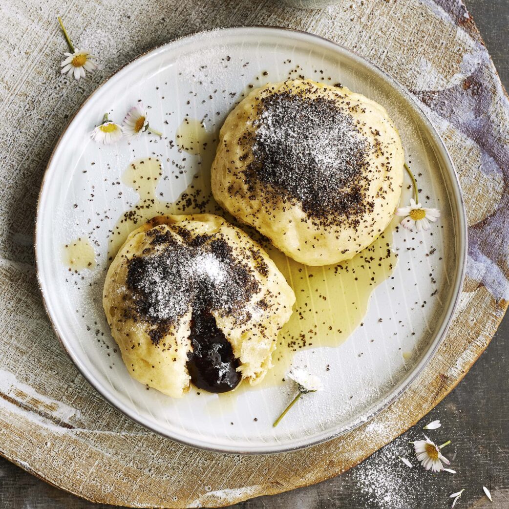 Germknödel mit Mohnbutter – Rezepte für Familien // HIMBEER