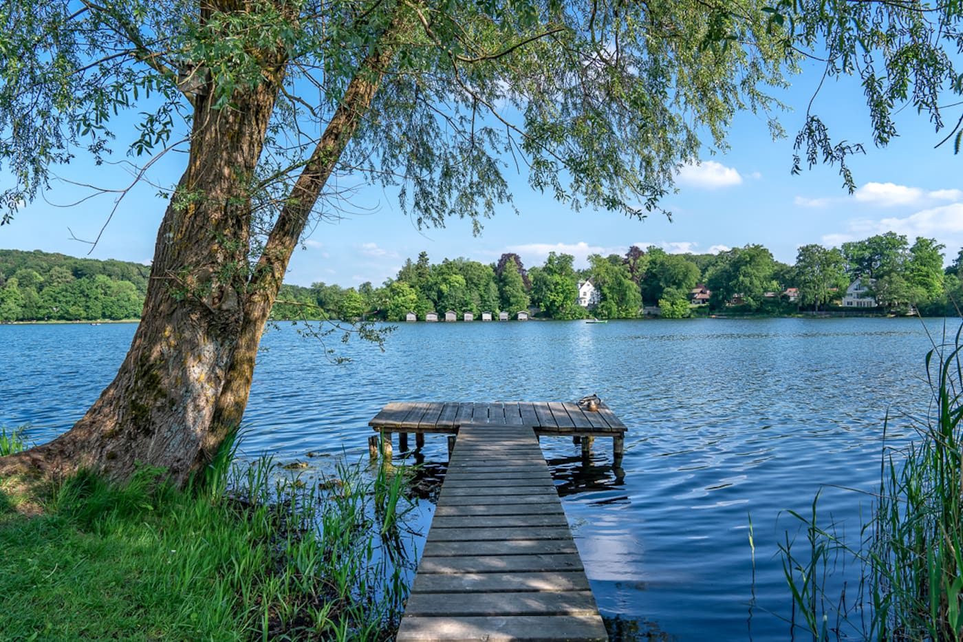 Weißlingen See: Osterspaziergang mit gastronomischer Einkehr im Fünfseenland mit Kindern in München // HIMBEER
