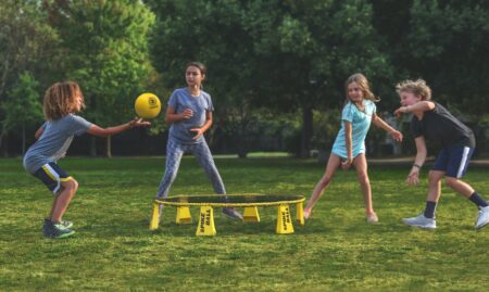 Sportliche Sommerferienkurse für Kinder in München // HIMBEER