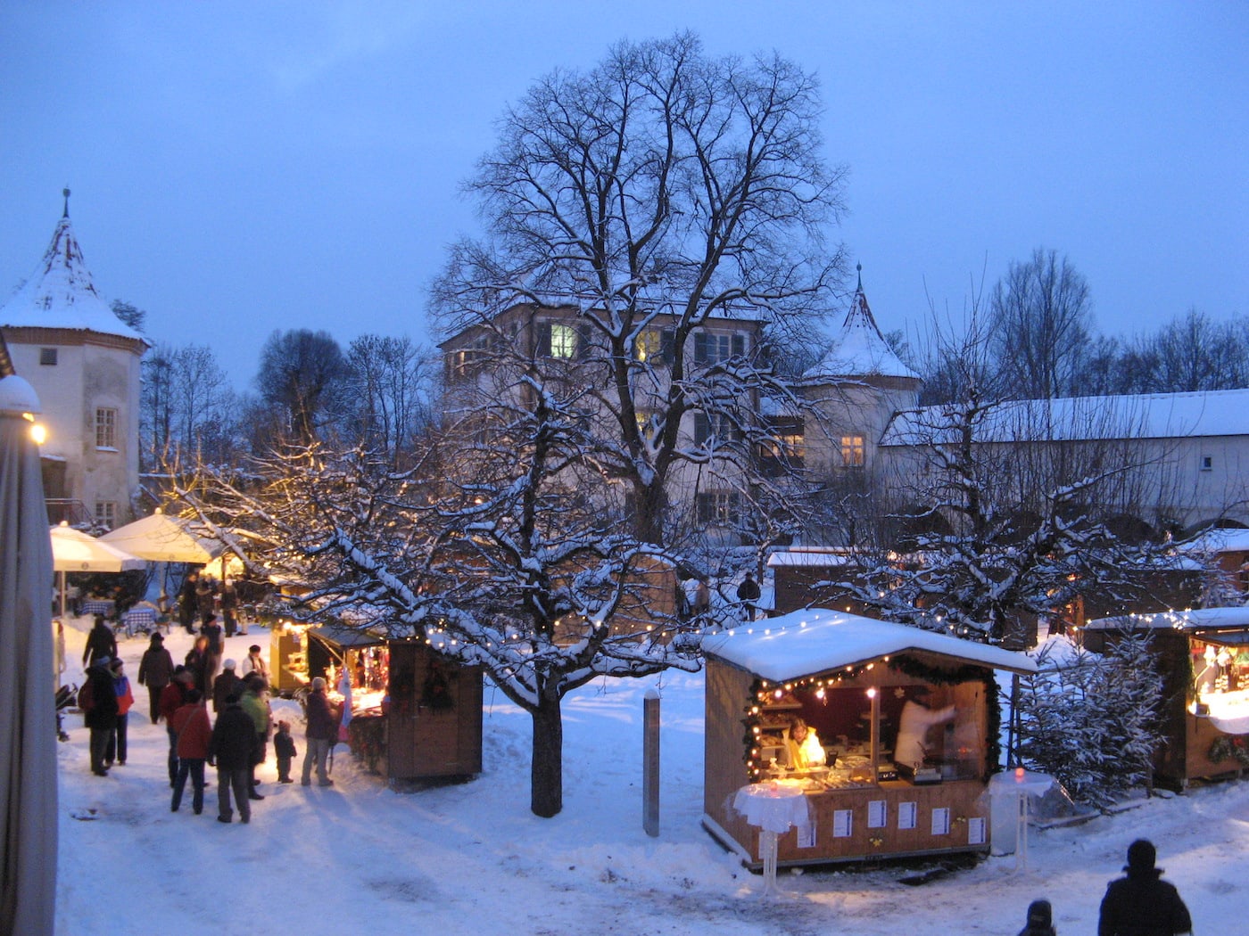Blutenburger Weihnacht auf Schloss Blutenburg in München für Familien mit Kindern // HIMBEER