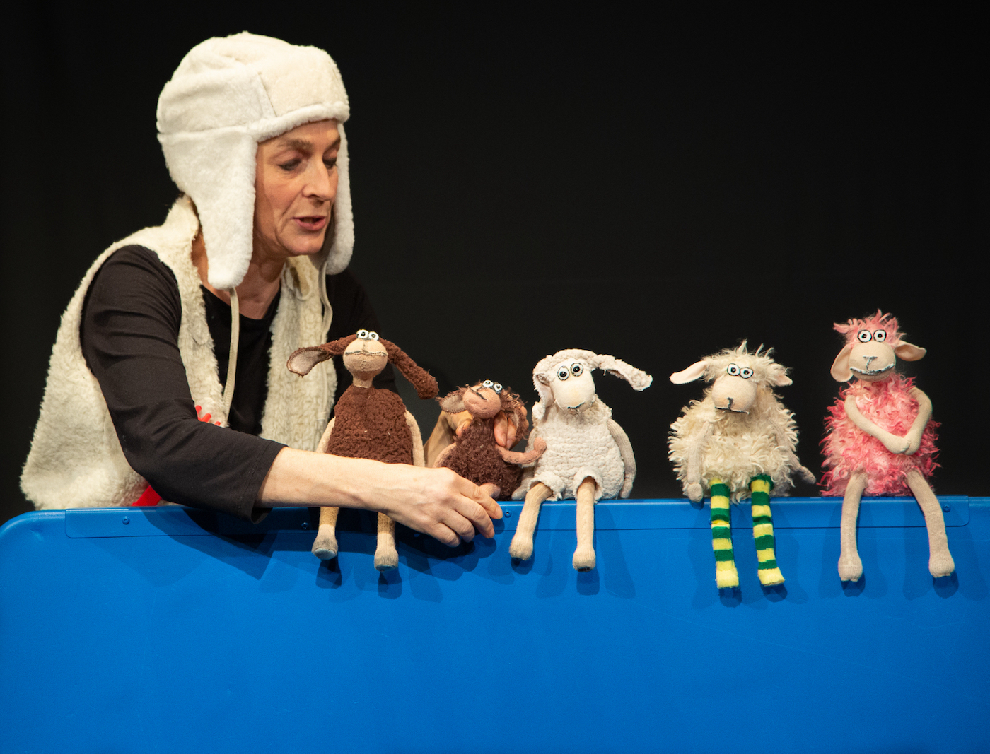 Määäh! Ein Schafskrimi beim Puppentheaterfestival 2022 für Kinder und Erwachsene in München // HIMBEER