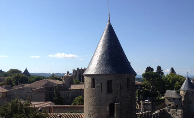 Carcassonne in Südfrankreich // HIMBEER