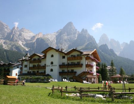 Familienhotel Hotel Vienna im Trentino // HIMBEER