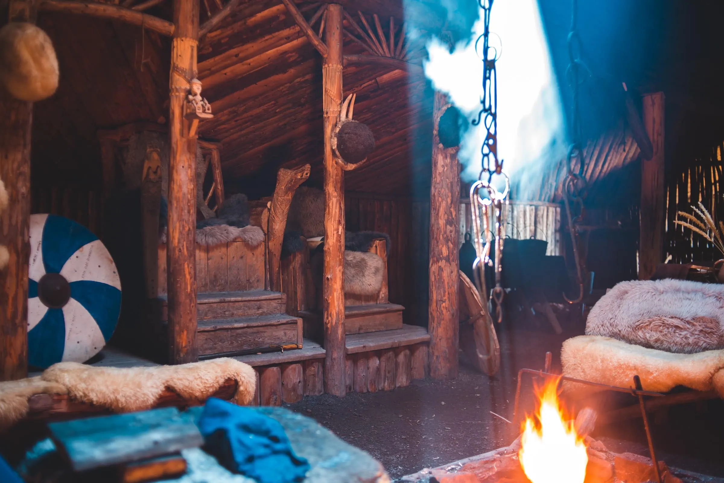 LIVING-HISTORY  – Wikingerlager im Bayrischen Dorf im Markus Wasmeier Freilichtmuseum für Kinder aus München // HIMBEER