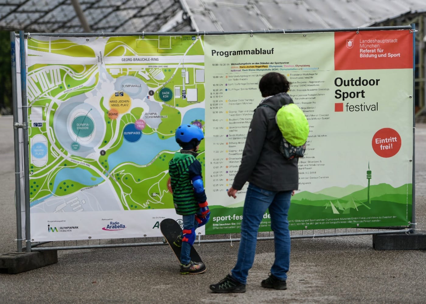 Outdoorsportfestival im Olympiapark in München, Kinder und Familien können kostenlos Sportangebote ausprobieren // HIMBEER