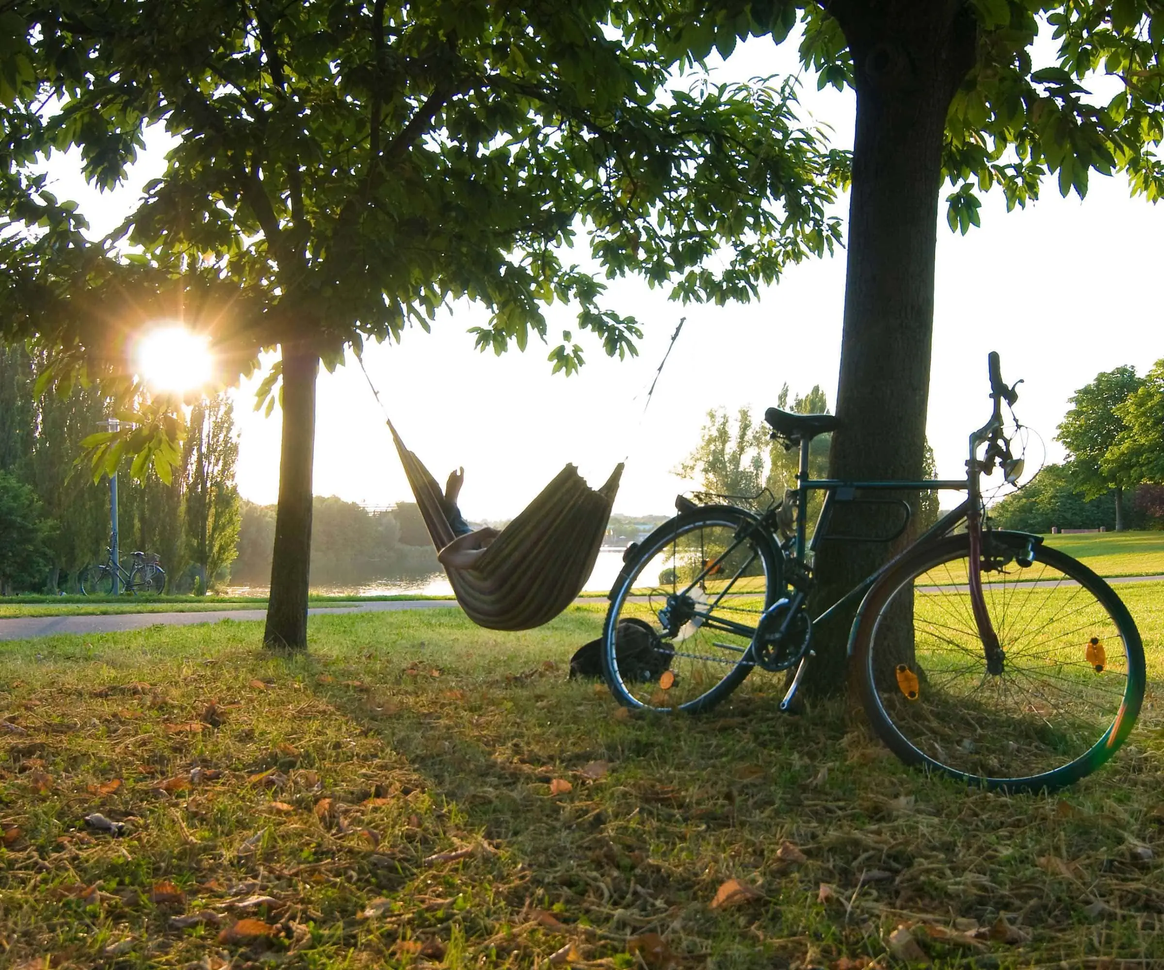 Sich Gutes tun und kleine Auszeiten gönnen – Radeln und Entspannen in der Natur – nachhaltige Reiseideen // HIMBEER