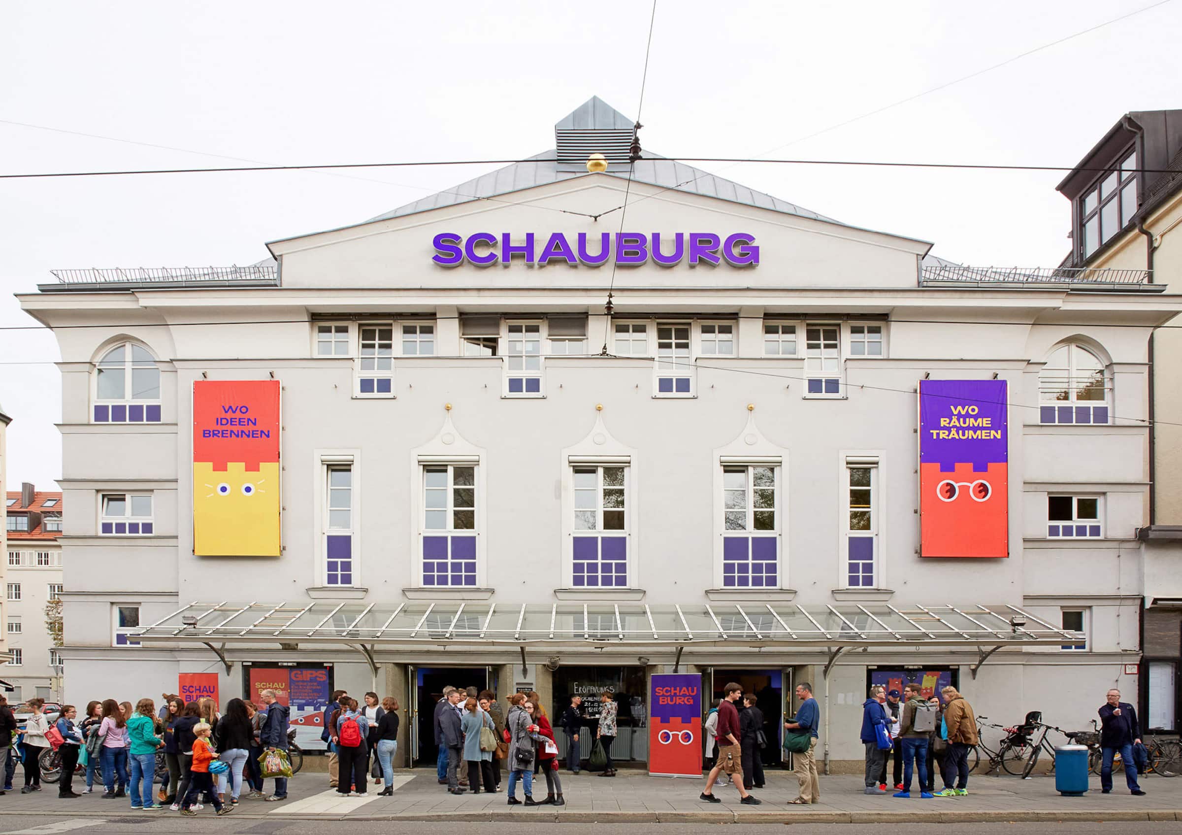 Das vierte Septemberwochenende 2023: Tag der offenen Tür an der Schauburg für Familien und Kinder aus München // HIMBEER