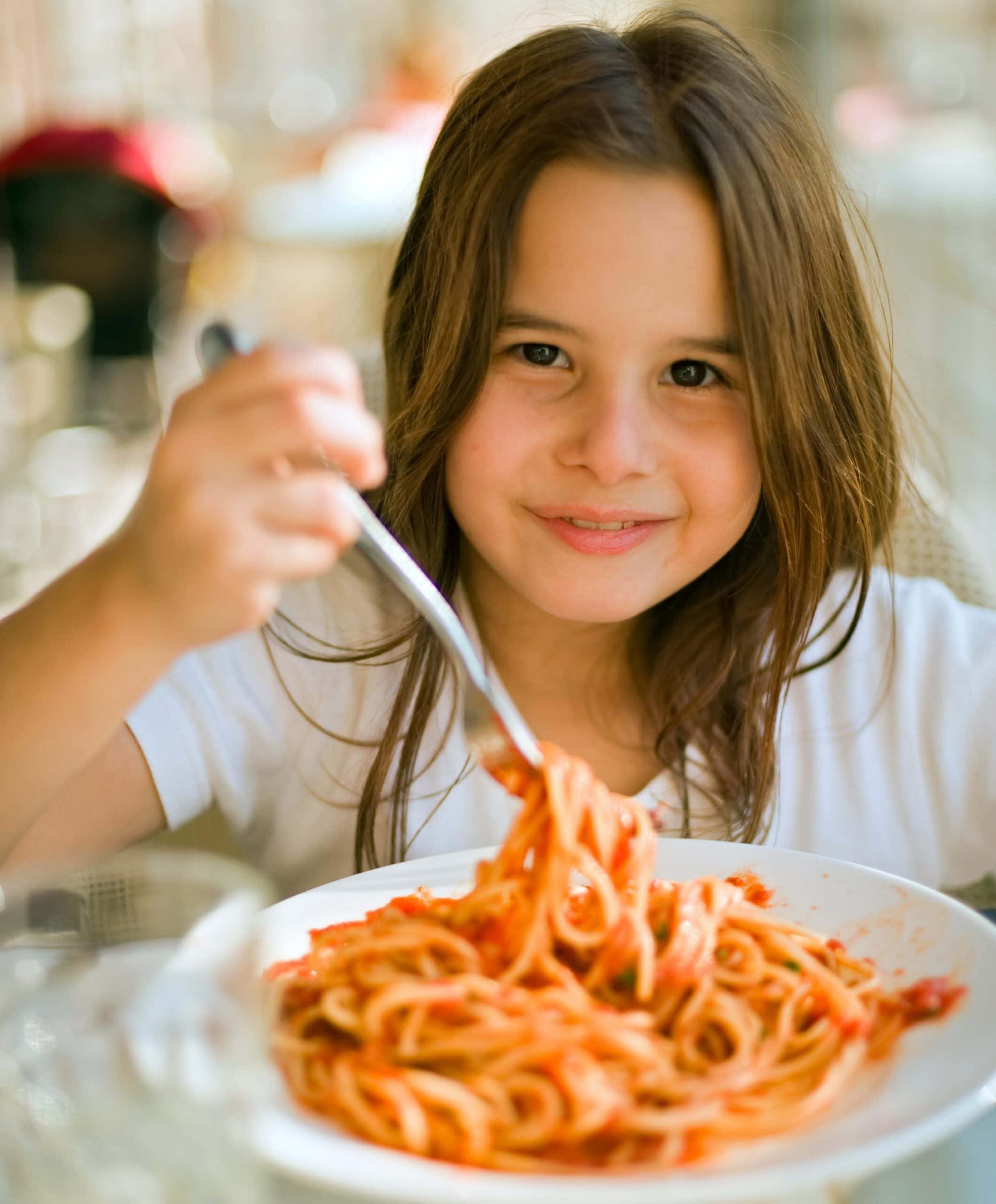 Kinderfreundliche Gastronomie in München – Tipps von Chris Lehner, worauf man beim Essengehen mit Kindern achten sollte // HIMBEER