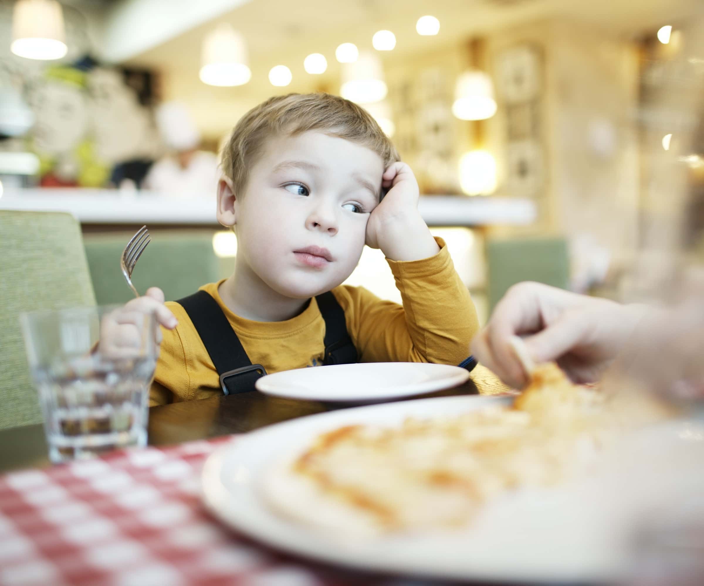 Kinderfreundliche Gastronomie in München – Tipps von Chris Lehner, worauf man beim Essengehen mit Kindern achten sollte // HIMBEER