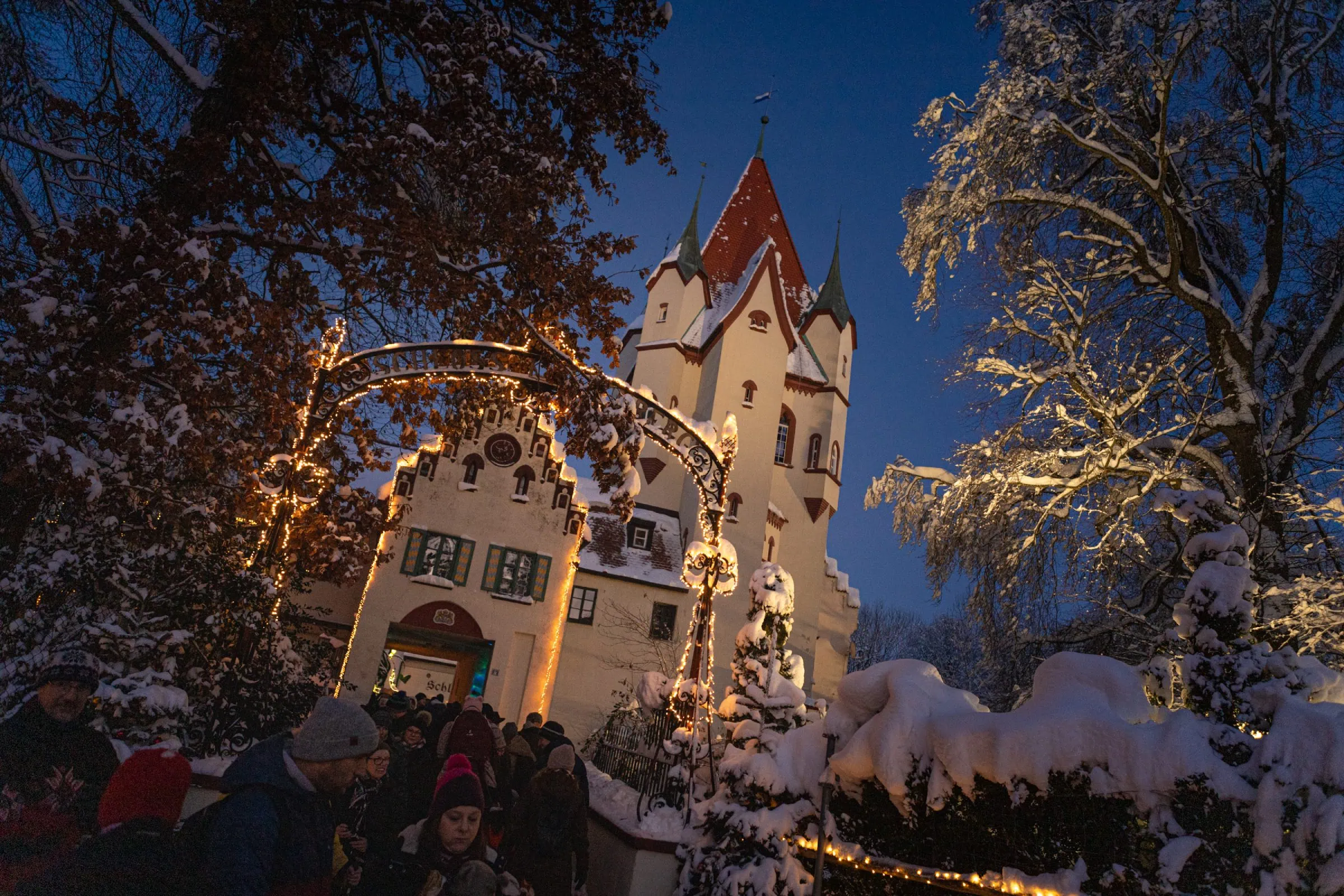 Die schönsten Weihnachtsmärkte im Münchner Umland: Das Schloss Kaltenberg // HIMBEER