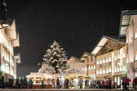 HIMBEER Adventskalender: Gutschein für den Tölzer Christkindlmarkt gewinnen // HIMBEER
