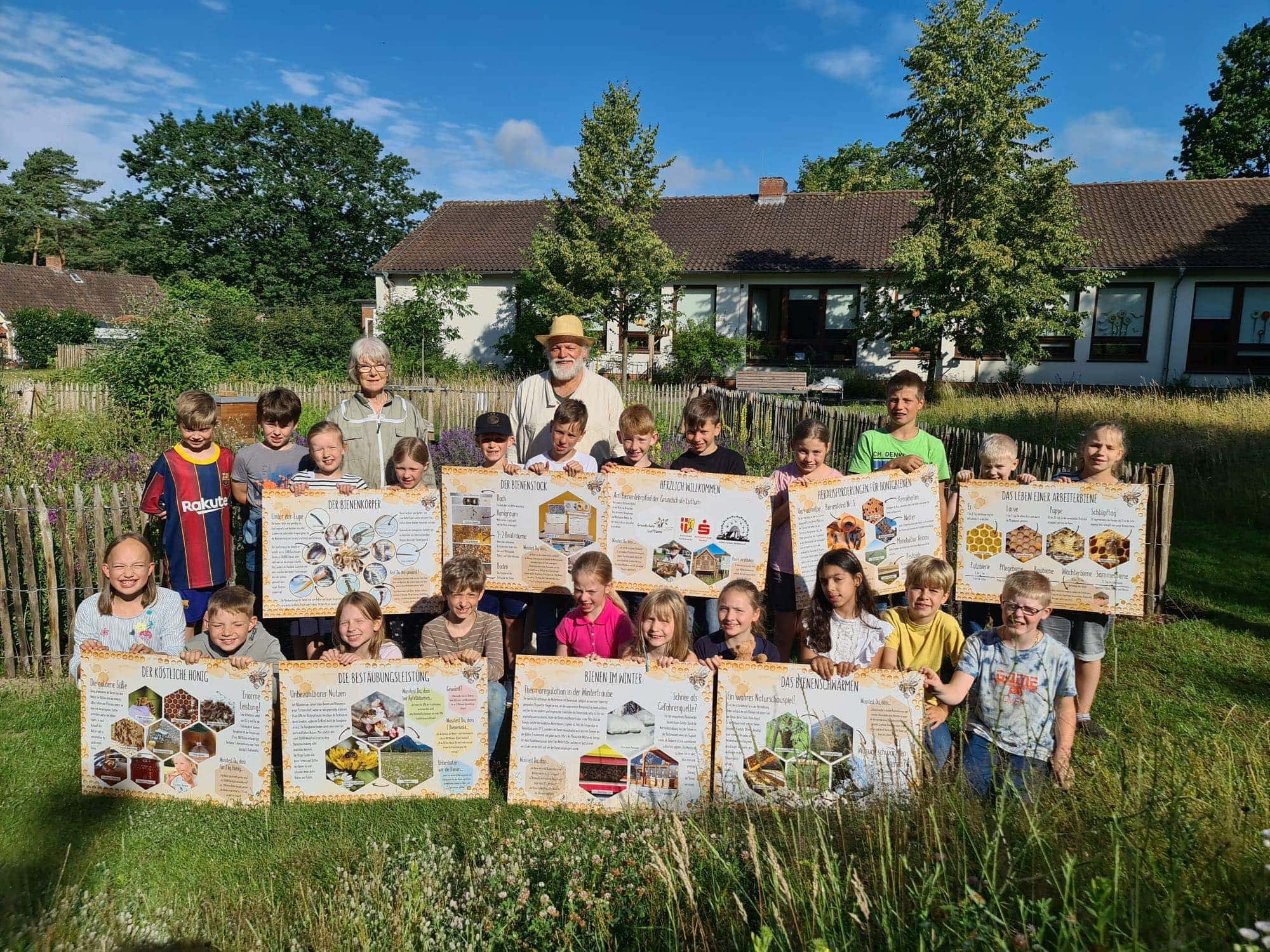 Deutschland summt! – bundesweiter Pflanzwettbewerb insektenfreundlich Gärtner mit Kindern, Gewinner:innen 2023 // HIMBEER 